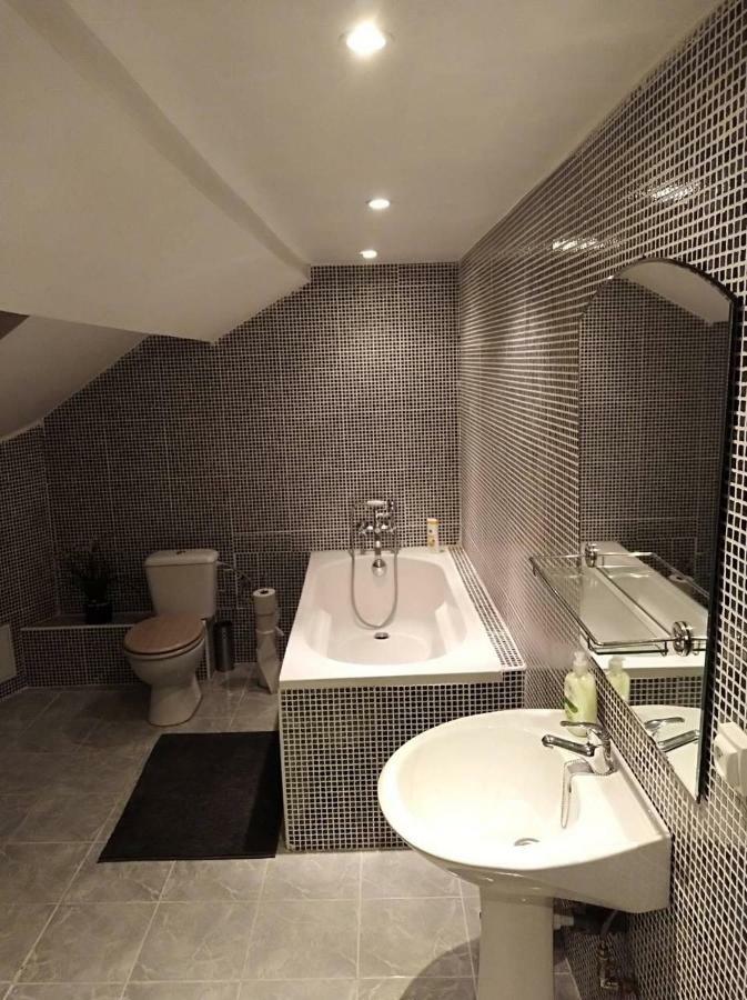 Charmant Duplex A 200M De La Cathedrale Apartman Liège Kültér fotó